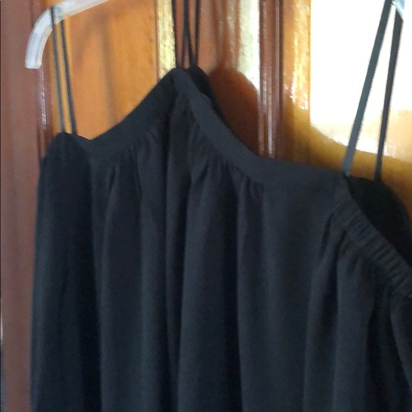 Blouse, off the shoulders - Picture 2 of 2